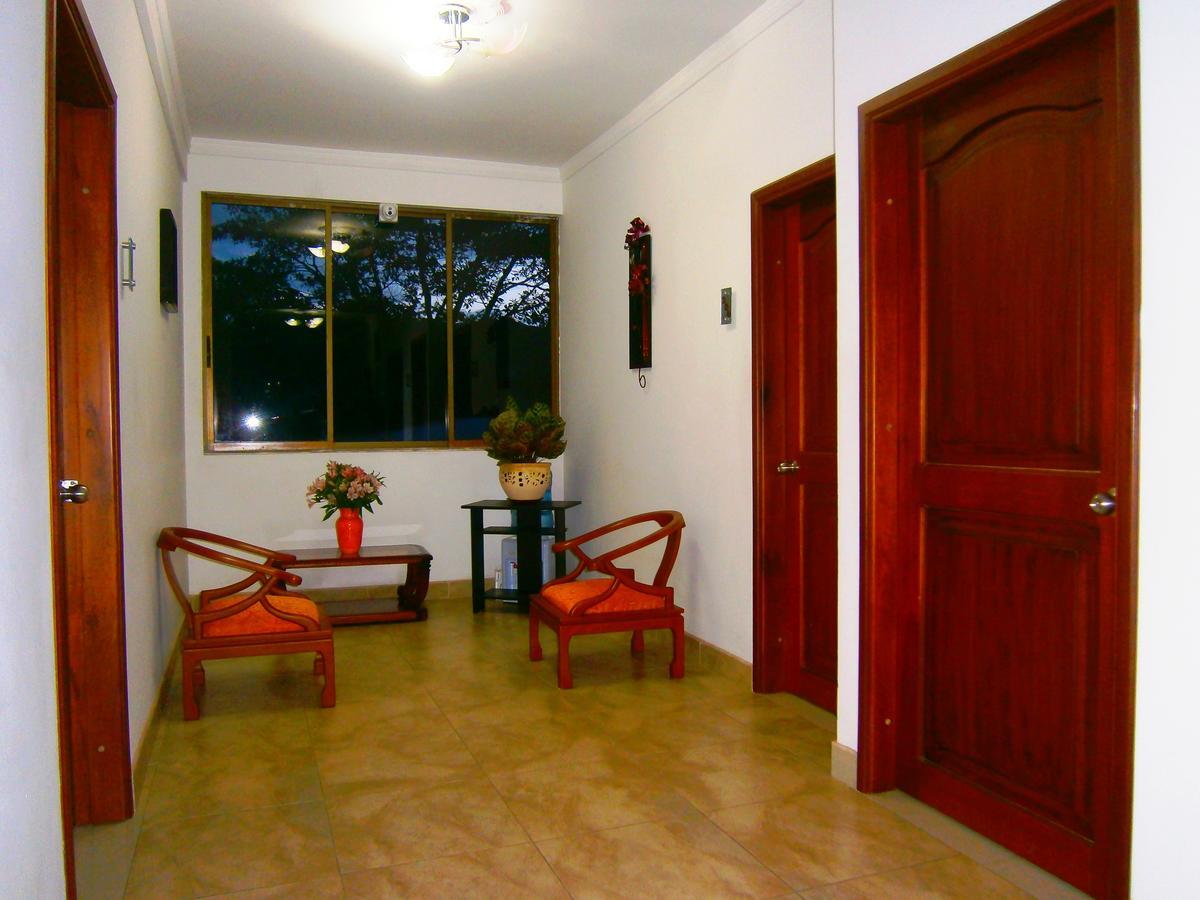 Hotel Shalom Phe Guaduas Exterior photo